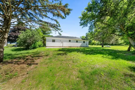 3569 West Egan Road Leaf River IL 61047
