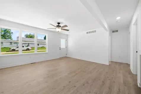 3569 West Egan Road Leaf River IL 61047