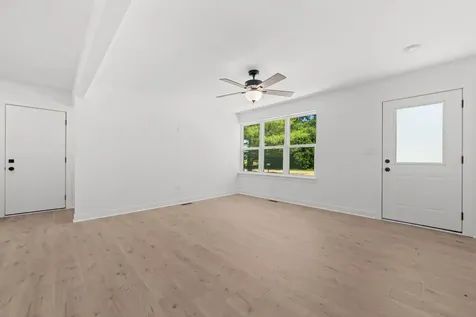 3569 West Egan Road Leaf River IL 61047