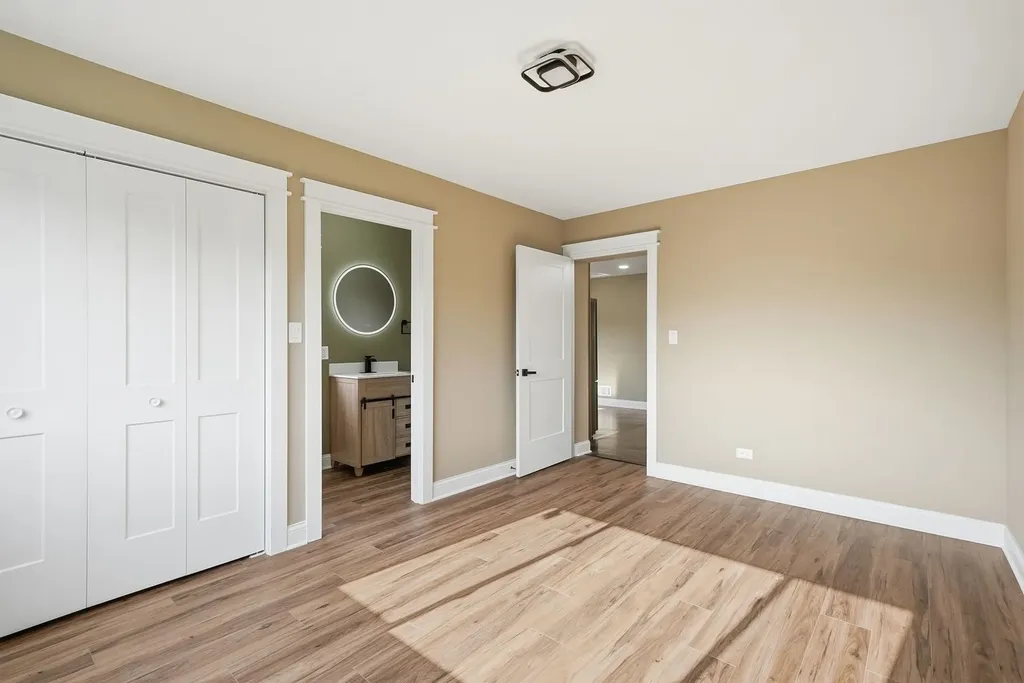 10516 South King Drive Chicago IL 60628