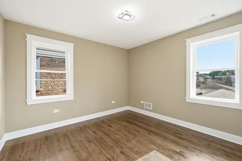 10516 South King Drive Chicago IL 60628