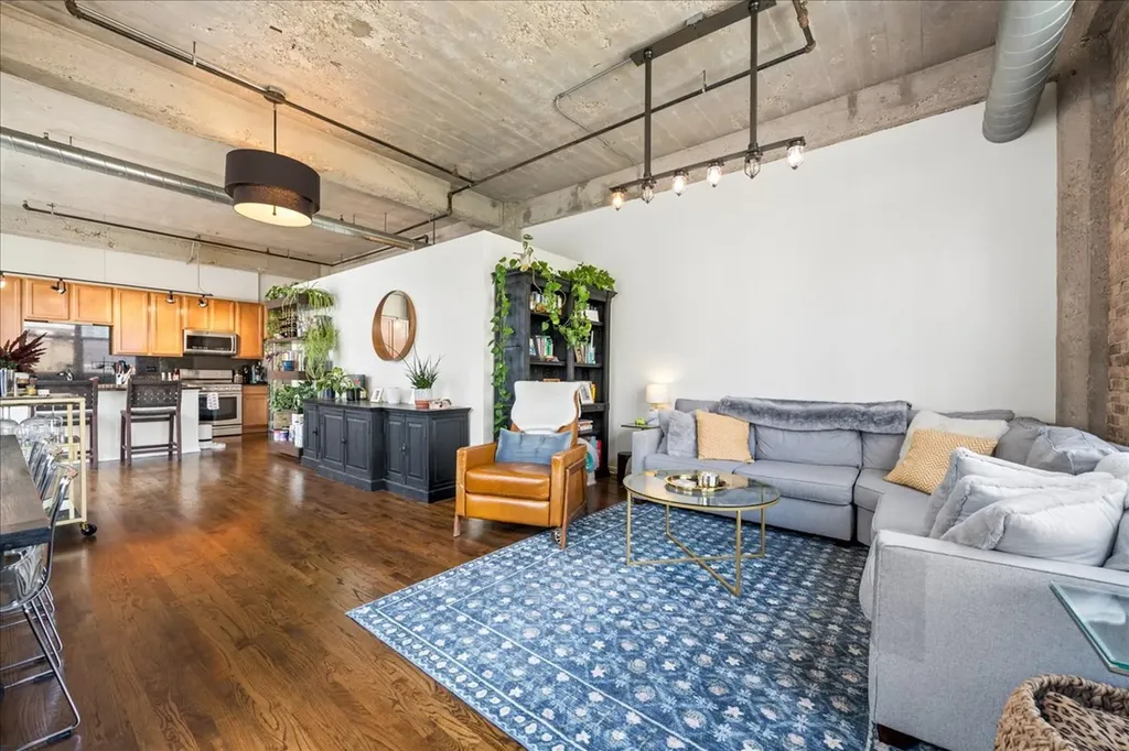210 South Desplaines Street Chicago IL 60661