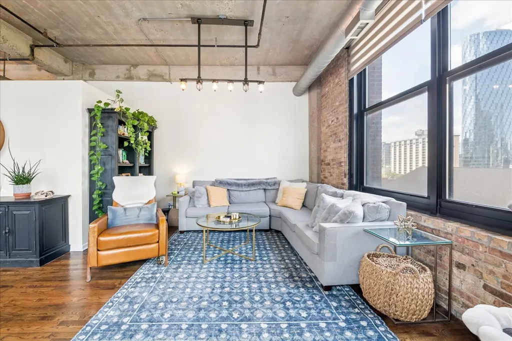 210 South Desplaines Street Chicago IL 60661