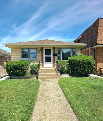 7723 Leclaire Avenue Burbank IL 60459