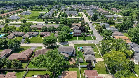 403 Sara Avenue Lemont IL 60439