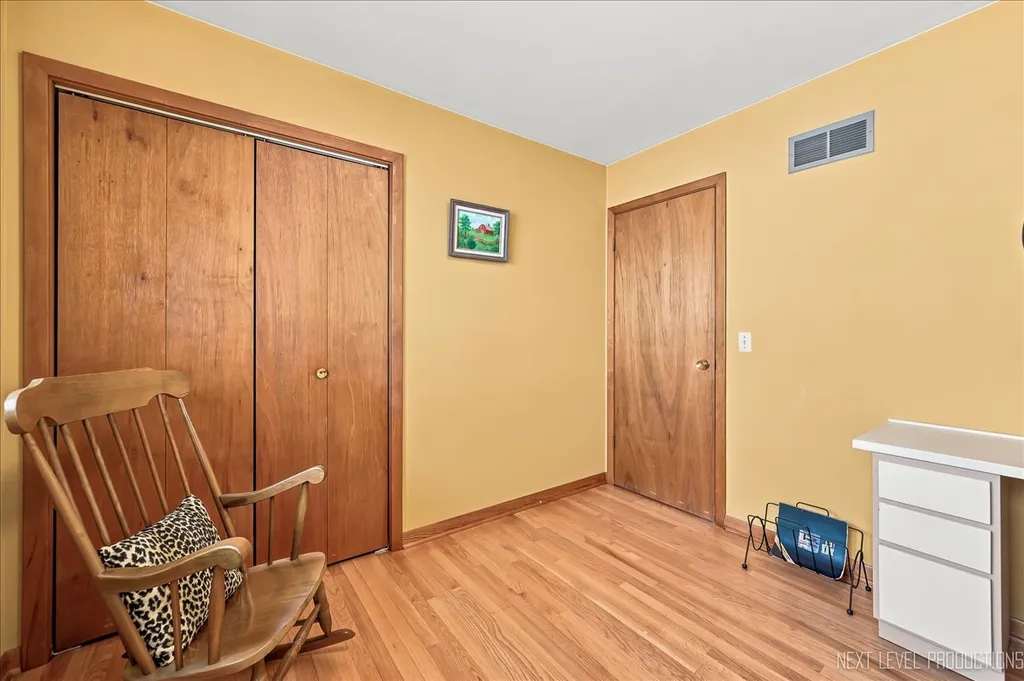 77 South Chase Avenue Lombard IL 60148