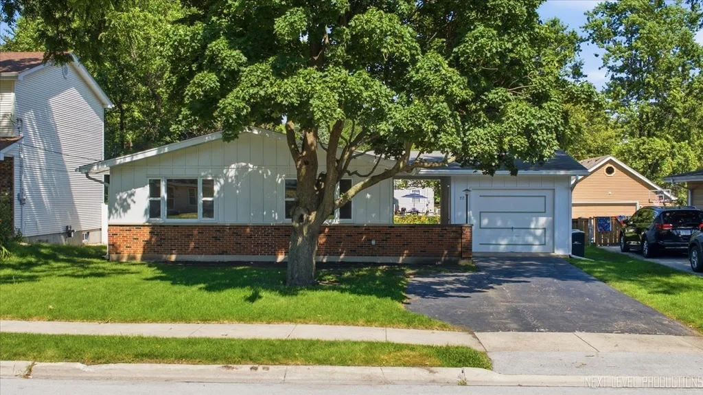77 South Chase Avenue Lombard IL 60148