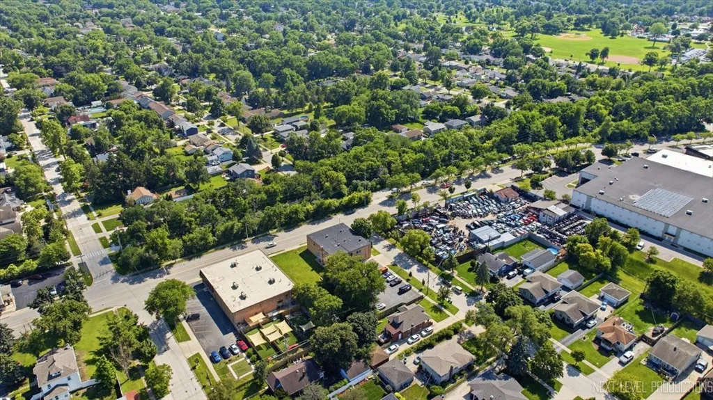 77 South Chase Avenue Lombard IL 60148