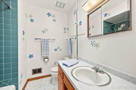 77 South Chase Avenue Lombard IL 60148
