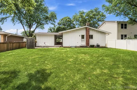 77 South Chase Avenue Lombard IL 60148