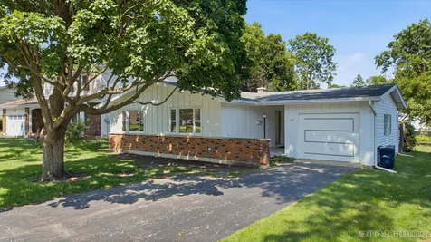 77 South Chase Avenue Lombard IL 60148