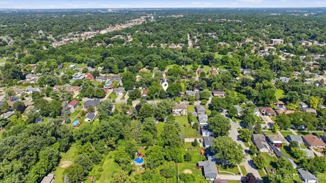 77 South Chase Avenue Lombard IL 60148
