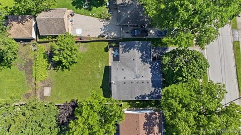77 South Chase Avenue Lombard IL 60148