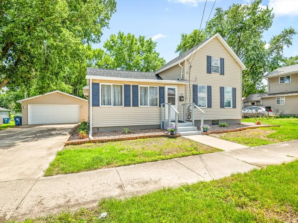 29 West Main Street Amboy IL 61310