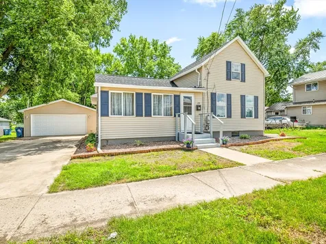 29 West Main Street Amboy IL 61310