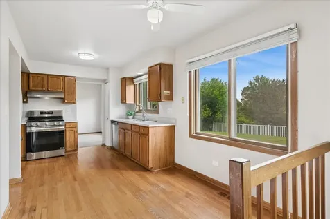 1436 Bridgedale Road Crystal Lake IL 60014