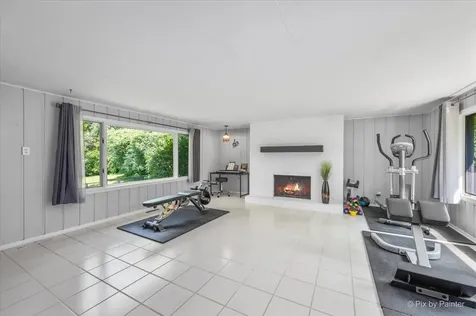 5006 Deering Oaks Lane Crystal Lake IL 60012
