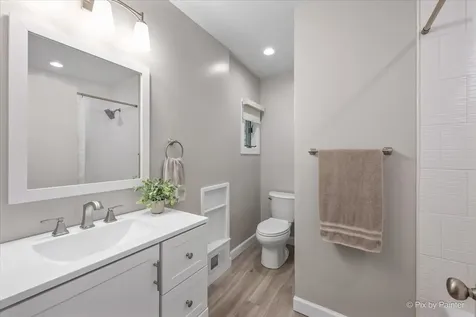 5006 Deering Oaks Lane Crystal Lake IL 60012
