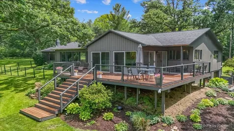 5006 Deering Oaks Lane Crystal Lake IL 60012