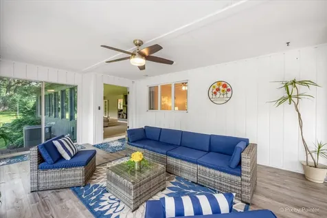 5006 Deering Oaks Lane Crystal Lake IL 60012