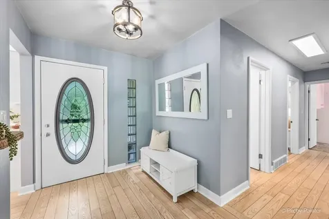 5006 Deering Oaks Lane Crystal Lake IL 60012
