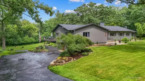 5006 Deering Oaks Lane Crystal Lake IL 60012