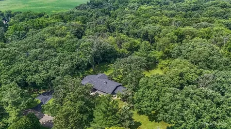 5006 Deering Oaks Lane Crystal Lake IL 60012