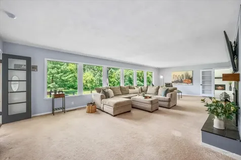 5006 Deering Oaks Lane Crystal Lake IL 60012