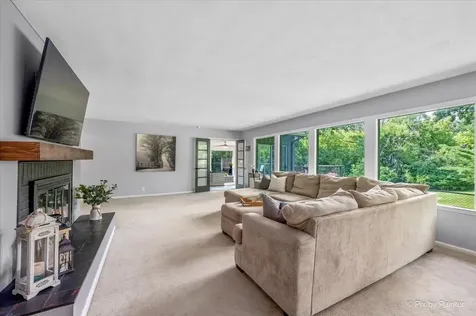5006 Deering Oaks Lane Crystal Lake IL 60012