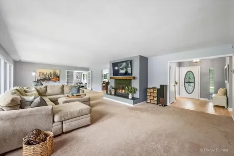 5006 Deering Oaks Lane Crystal Lake IL 60012