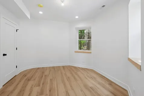 2647 West Walton Street Chicago IL 60622