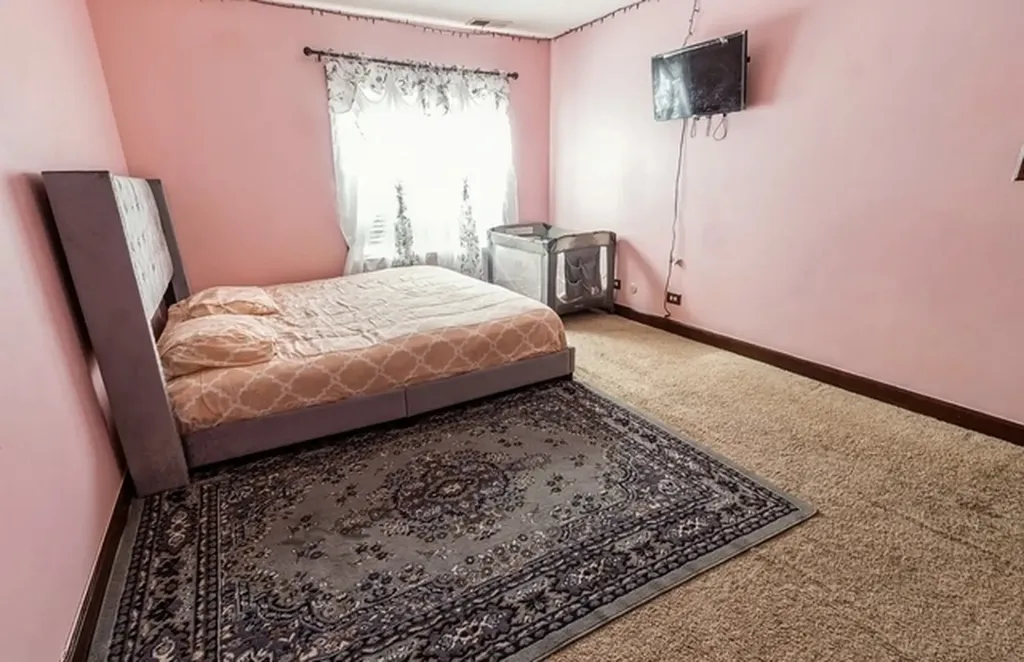 711 Tipperary Court Schaumburg IL 60193