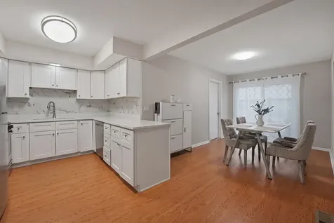 1533 North Arlington Heights Road Arlington Heights IL 60004