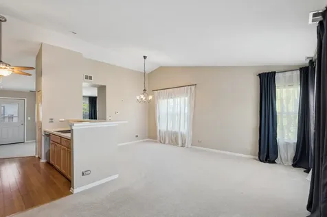 3158 Falling Waters Lane Lindenhurst IL 60046