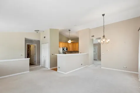 3158 Falling Waters Lane Lindenhurst IL 60046