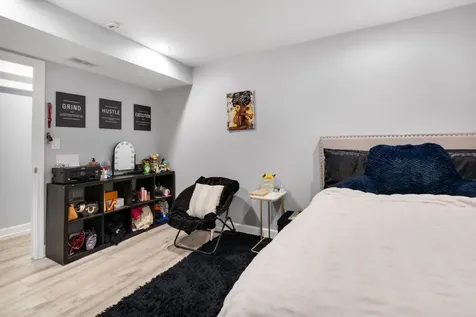 1135 West Farwell Avenue Chicago IL 60626