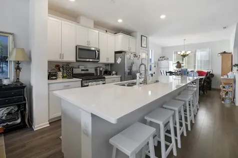 1308 Catalina Court Schaumburg IL 60173
