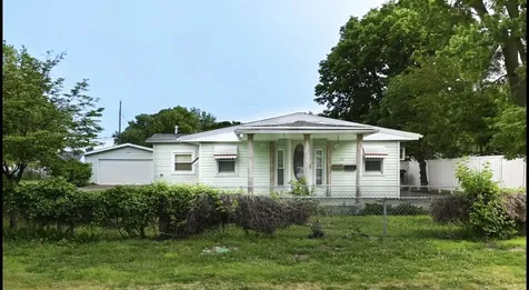 11 East Woodlawn Street Danville IL 61832
