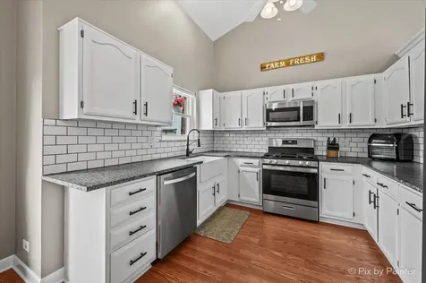 1756 Somerfield Lane Crystal Lake IL 60014