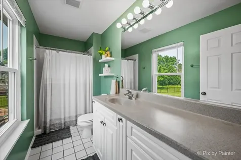 1756 Somerfield Lane Crystal Lake IL 60014