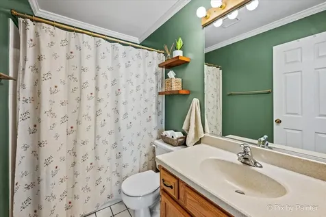 1756 Somerfield Lane Crystal Lake IL 60014