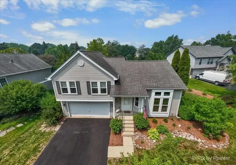 1756 Somerfield Lane Crystal Lake IL 60014