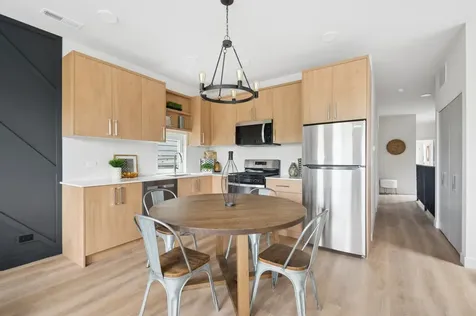 1108 South Western Avenue Chicago IL 60612