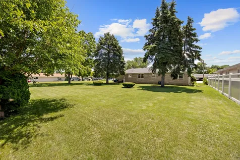 2225 West Arden Place Joliet IL 60435