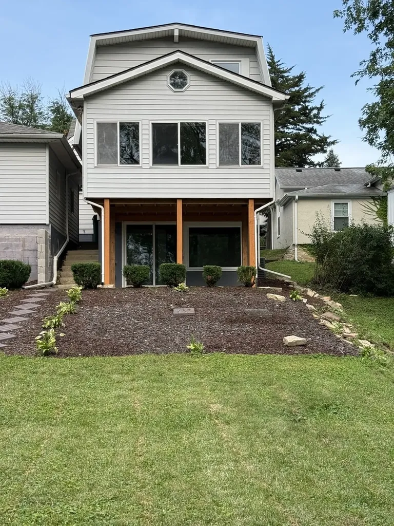 507 South Hamilton Street Lockport IL 60441