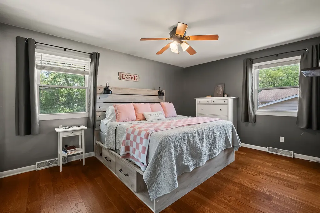 430 Faversham Court Bolingbrook IL 60440