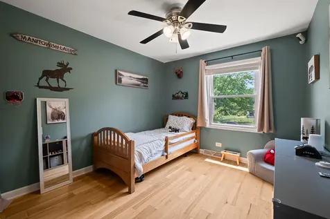 430 Faversham Court Bolingbrook IL 60440