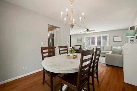 430 Faversham Court Bolingbrook IL 60440