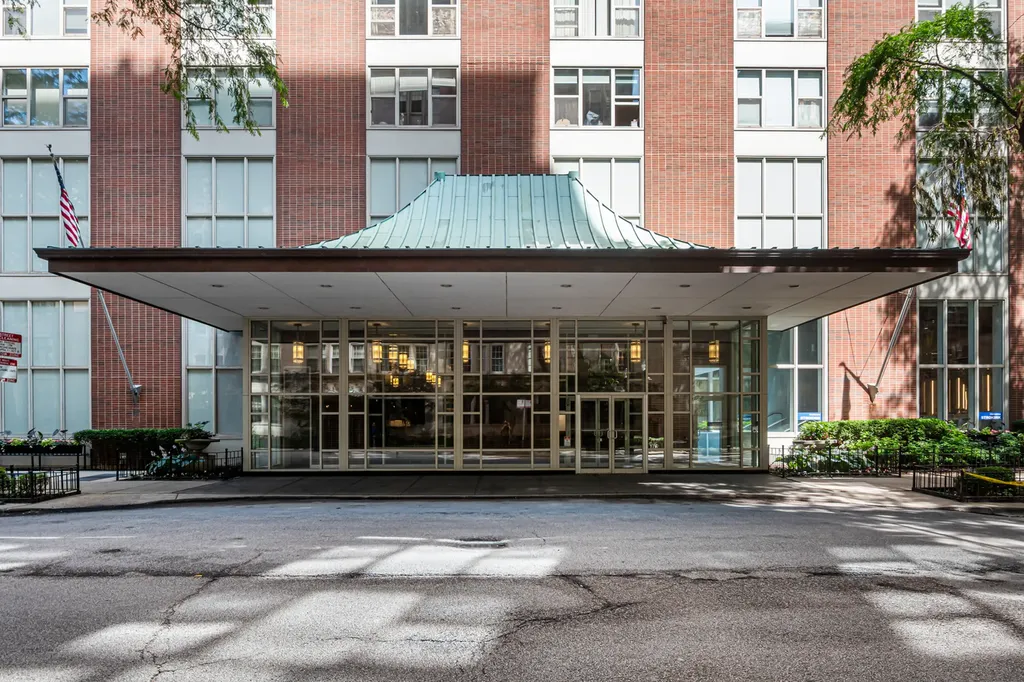 1325 North State Parkway Chicago IL 60610