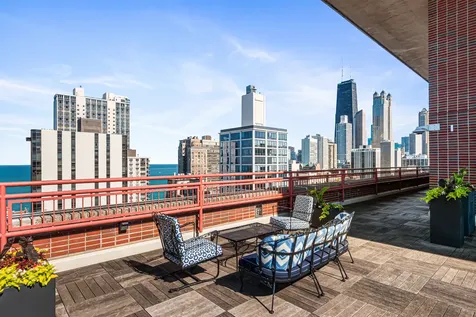 1325 North State Parkway Chicago IL 60610
